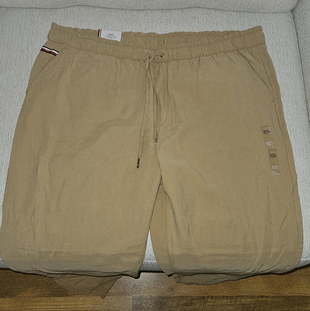 Tommy Hilfiger Tan Joggers